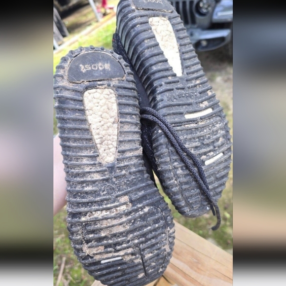 Men's tennis shoes size 8 black shoes - Picture 8 of 9